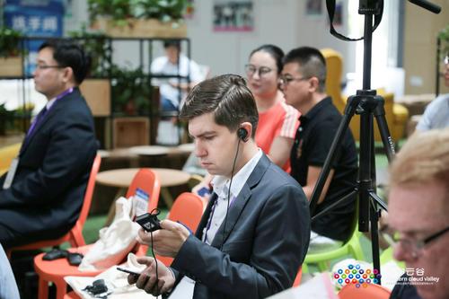 跨越国界的绿色智能浪潮 英国、芬兰、泰国等14国人工智能双创服务与环保节能新材料实践